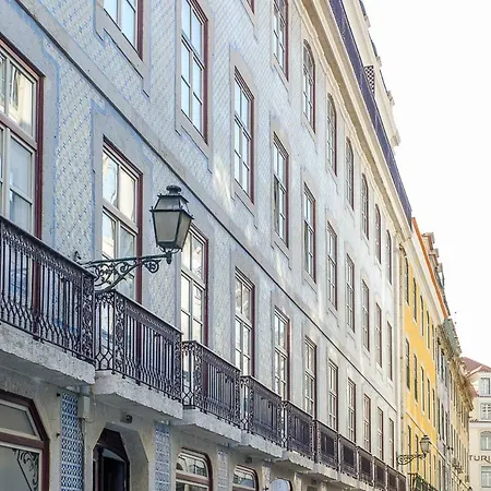 Appartamento Superb In Historical Centre Lisbona